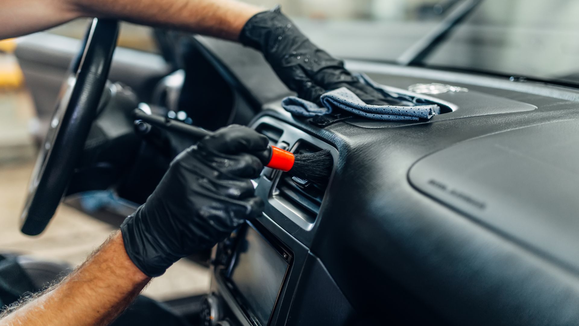 10 Quick Tips for Cleaning Your Car’s Interior